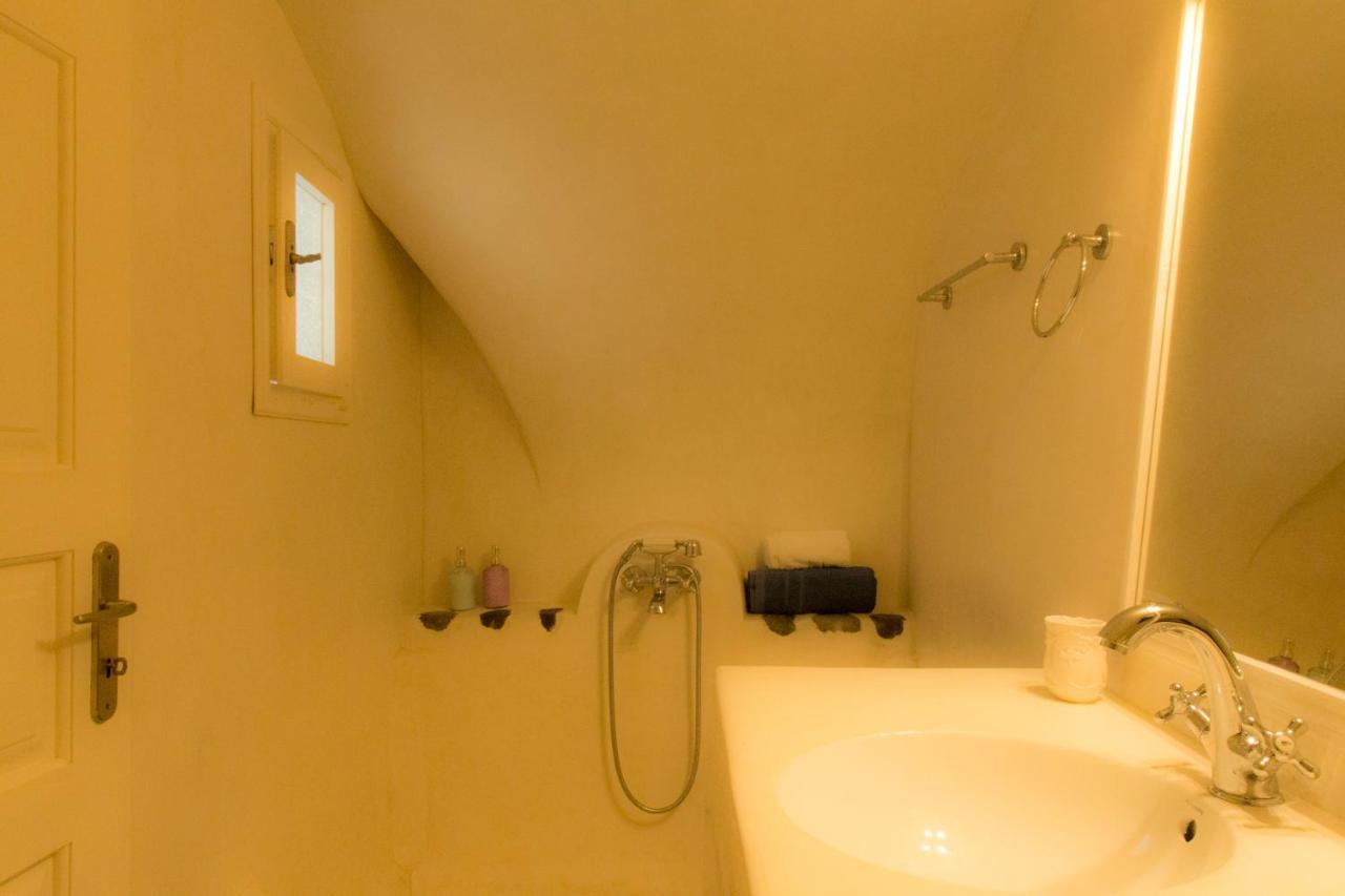 Linos Suites Emporio  Ngoại thất bức ảnh