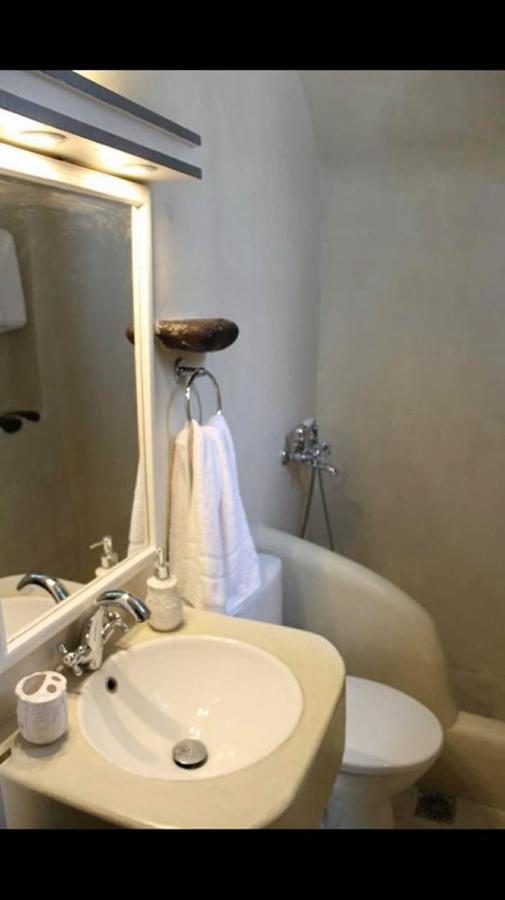 Linos Suites Emporio  Ngoại thất bức ảnh